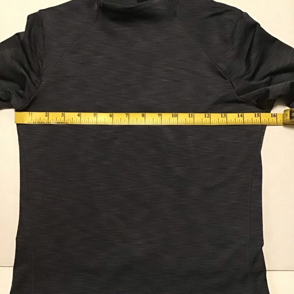 Under Armour Cold Gear Women’s Pullover Mock Neck - Picture 4 of 5